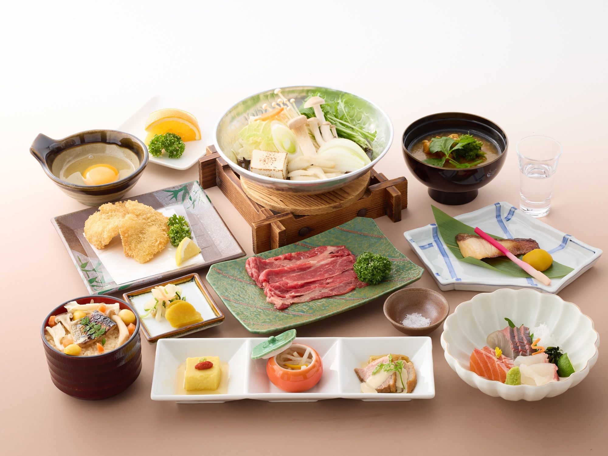 ご夕食は秋の【ライト】会席プラン（松茸なし）（ツインお部屋は狭い）チェックイン１８時迄