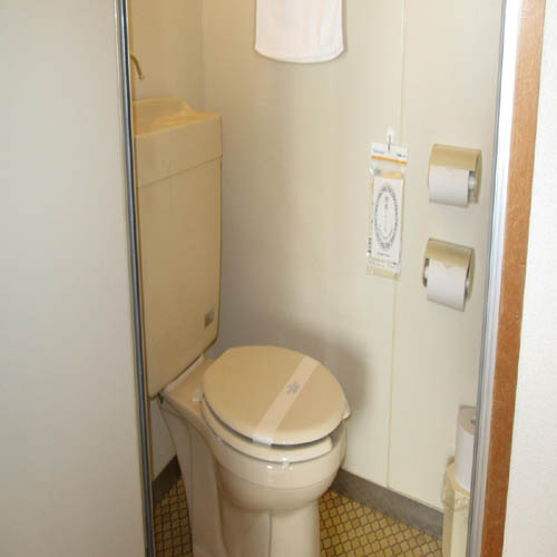 和室３階部屋風呂なしのトイレです。