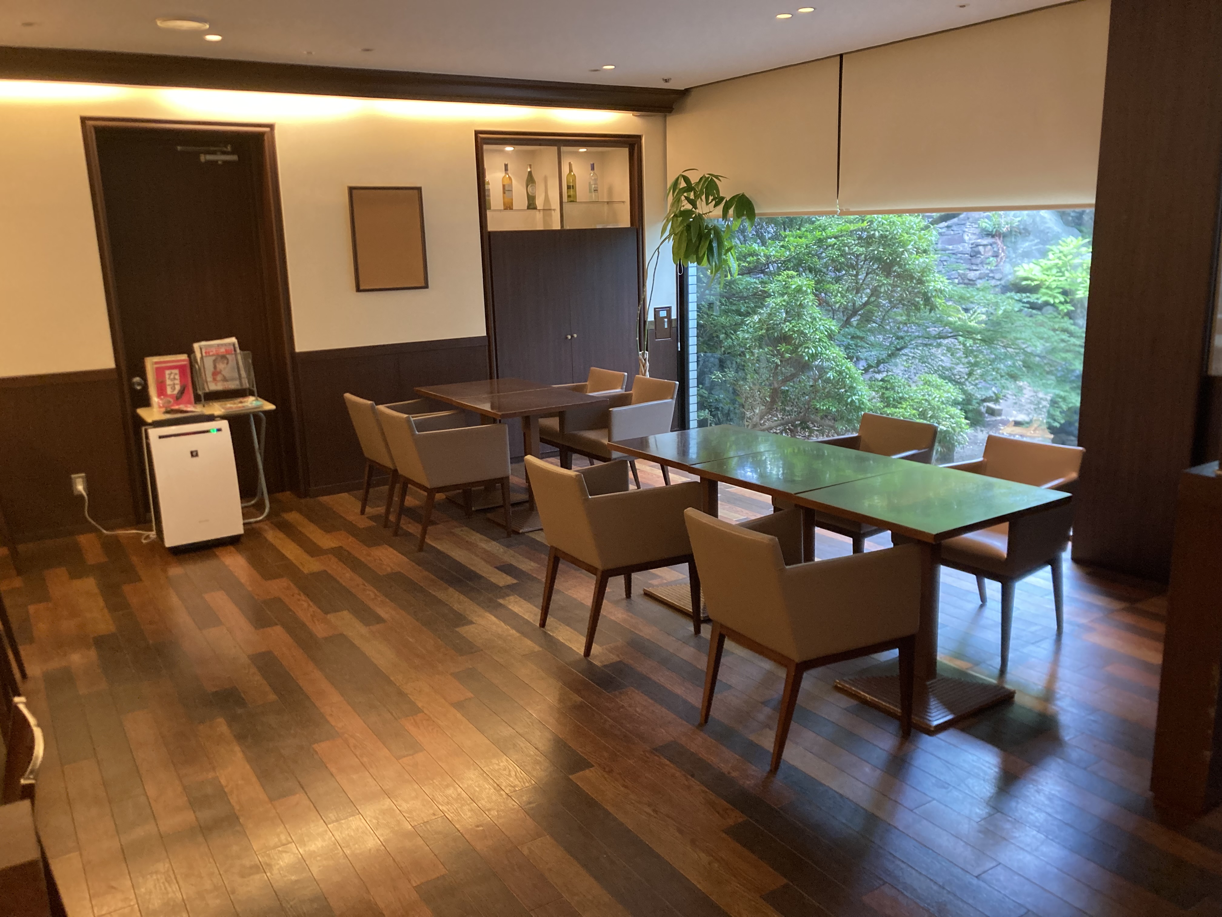 朝食会場イメージ