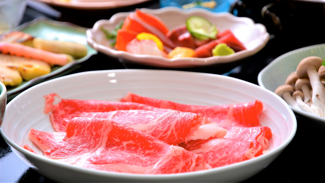 旬の味覚【すき焼き】上州牛と地元産の野菜を堪能