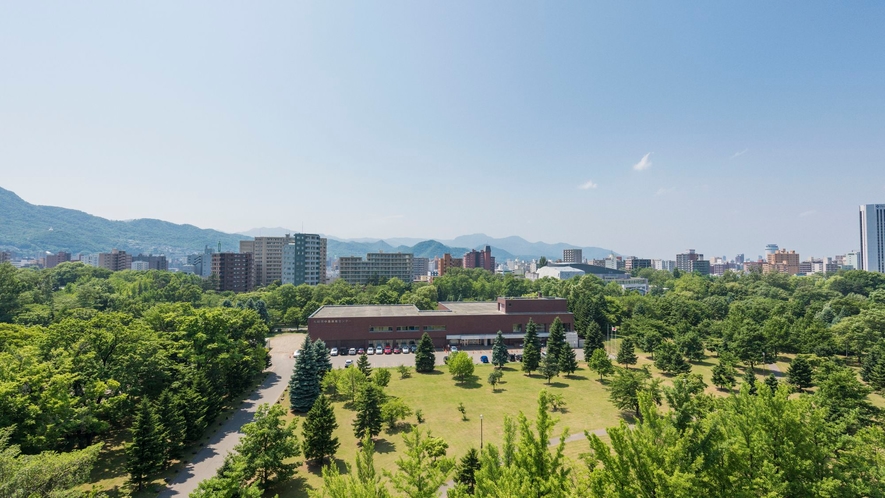 【周辺観光】中島公園｜四季折々の豊かな自然に囲まれた札幌市民に愛される場所