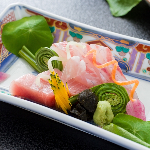 【日本料理×基本会席】季節の旬食材や魚介を嗜む、石川いいとこ取り会席（1泊2食）