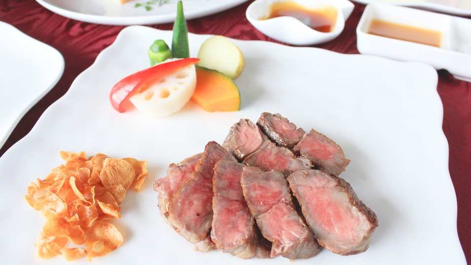 【X’Mas限定】大切な方と過ごすリゾートプラン☆贅を尽くした品々のX’Masステーキコース♪