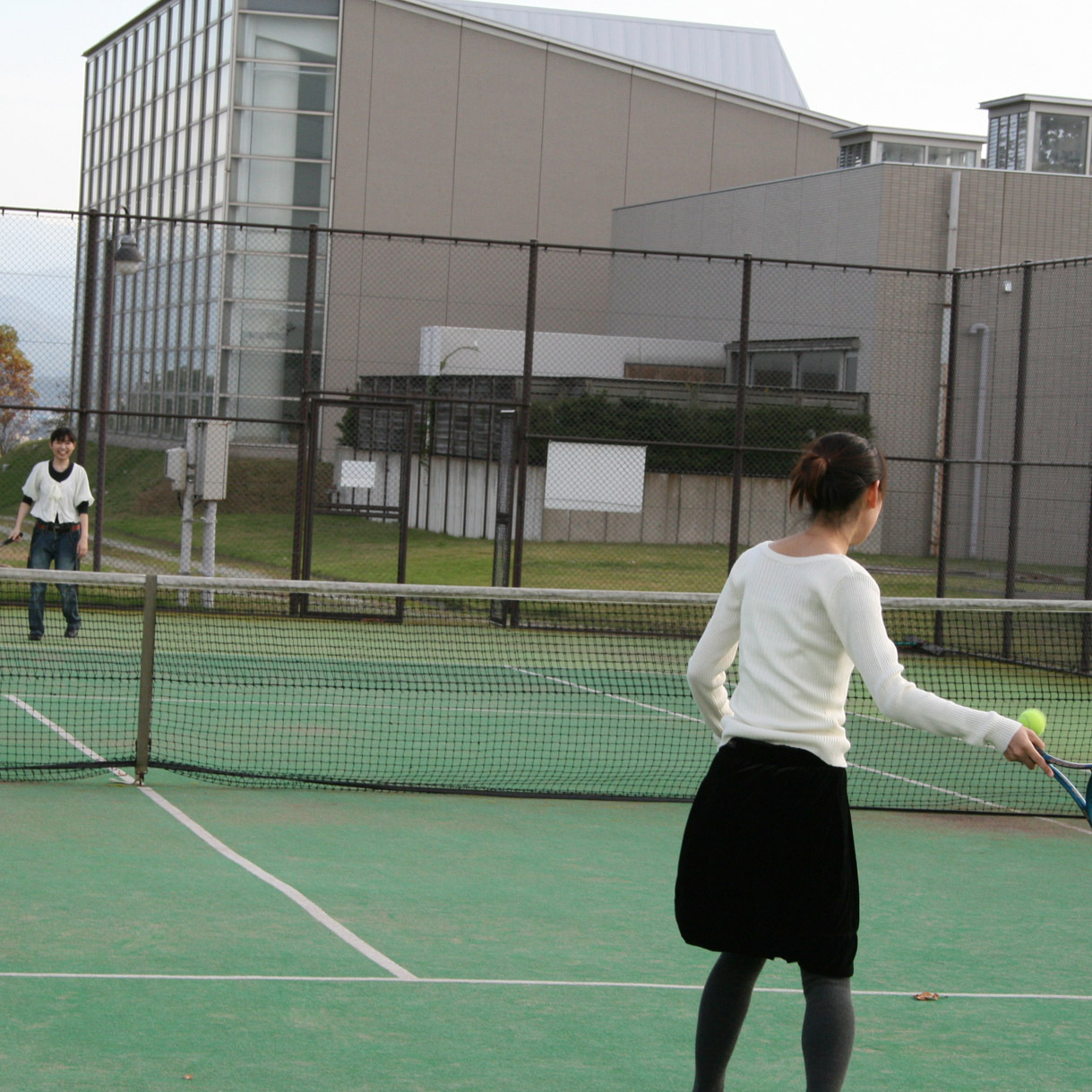テニス　アクティビティ　スポーツ施設