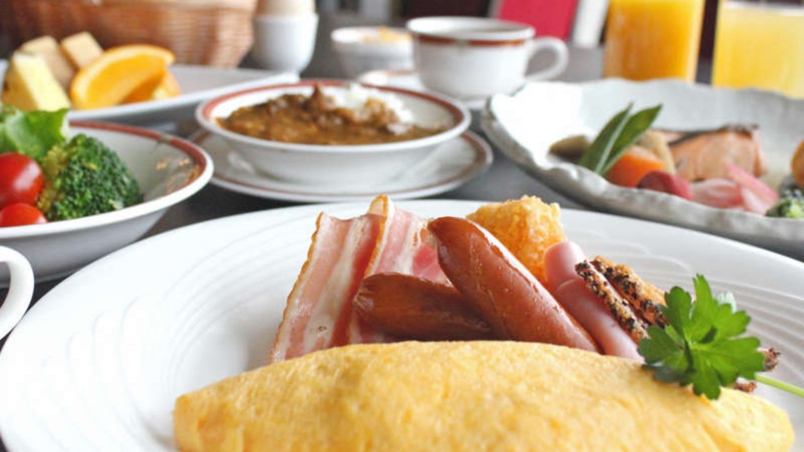 【二人旅美酒プラン】バー20％OFF＆乾杯ドリンクで寛ぎ時間◆選べる夕食イタリアンor会席