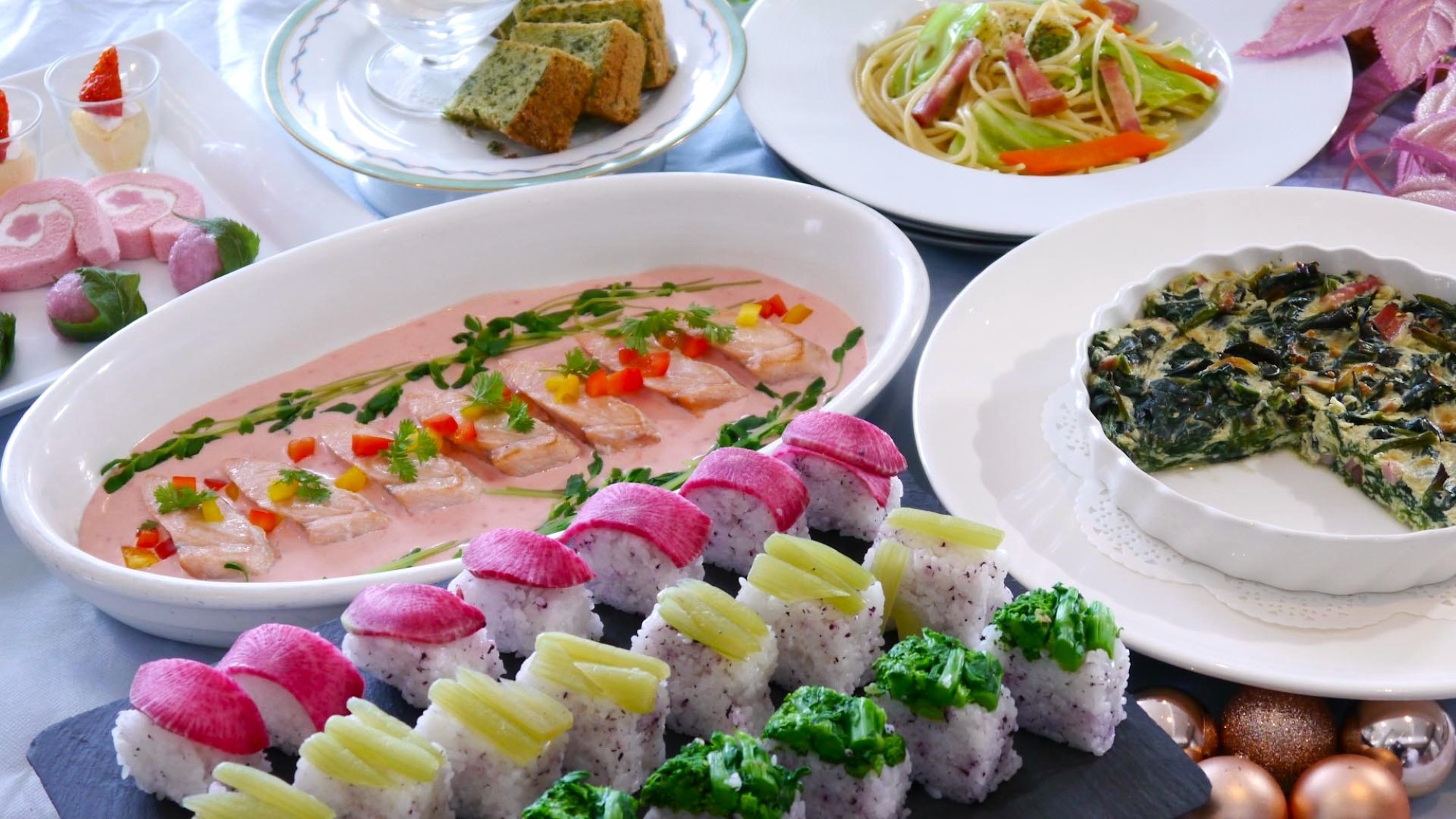 【1室3名以上利用限定】3名以上で最大2200円引き！夕食は美瑛産食材の約50種ビュッフェ／夕朝食付