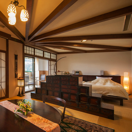 Guest room with open-air bath "Small River Sounds"