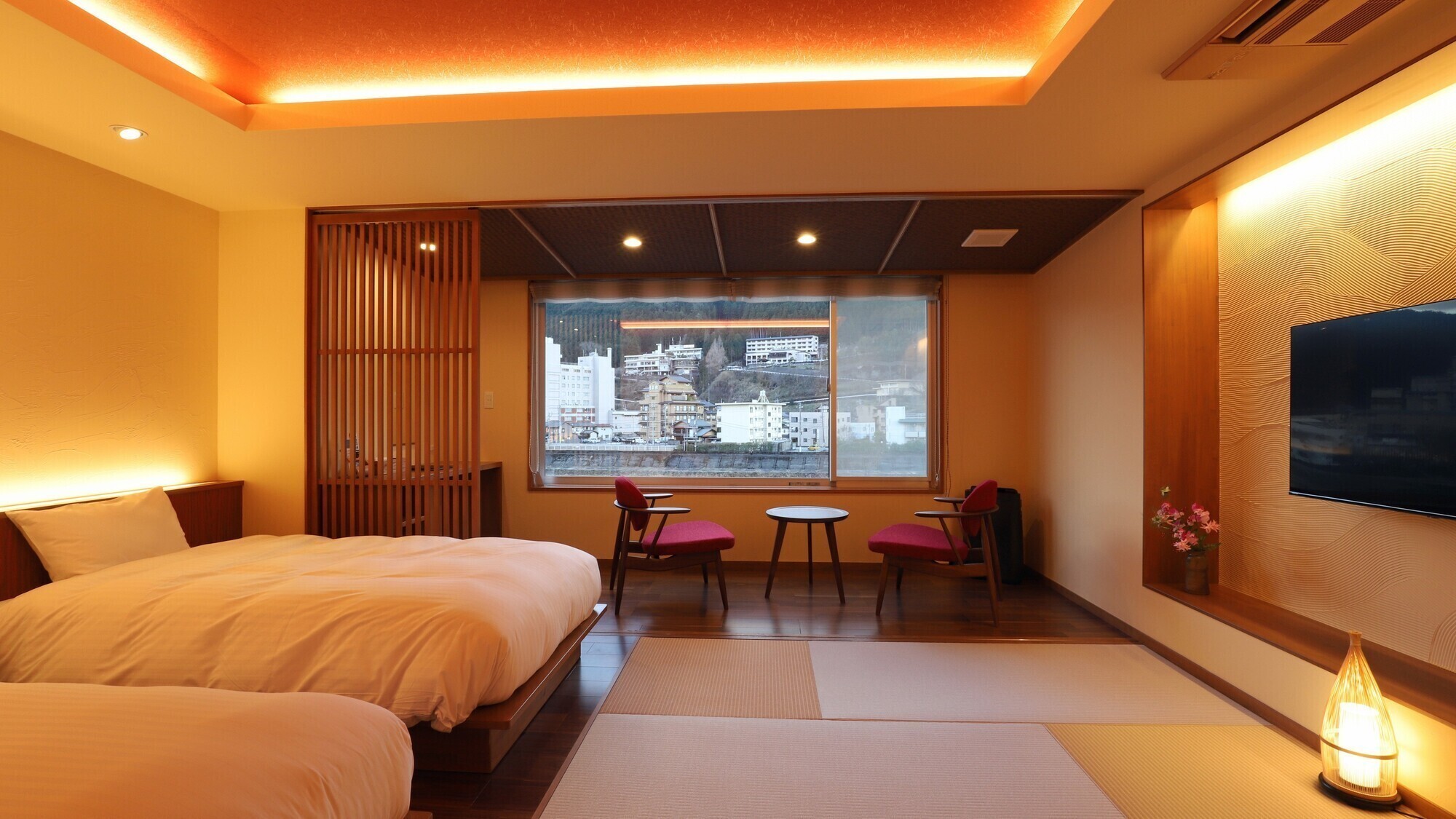 呂尚館【禁煙】温泉風呂付き和洋室R