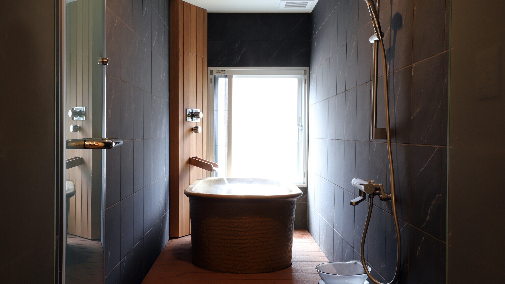 呂尚館【禁煙】温泉風呂付き和洋室 浴室R