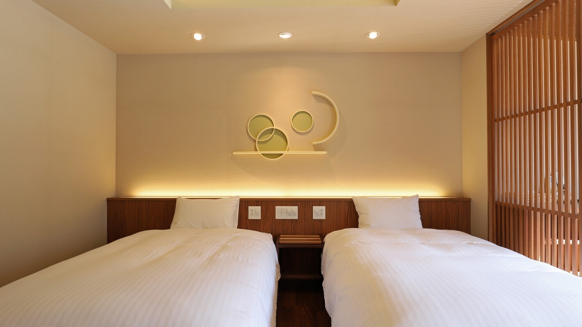 呂尚館【禁煙】温泉風呂付き和洋室R