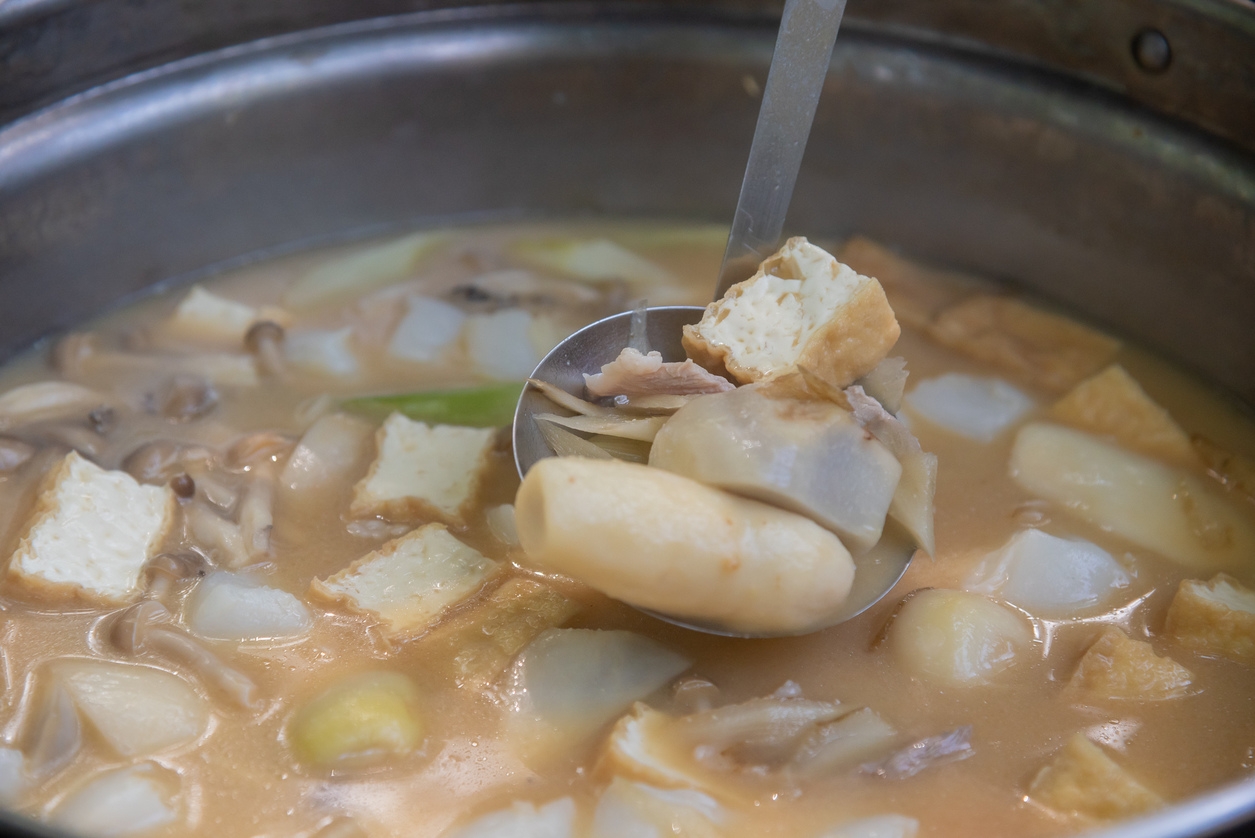 【秋限定・新米】炊きたて山形県産「つや姫」を味わう♪日本海の海鮮膳と旬の芋煮プラン