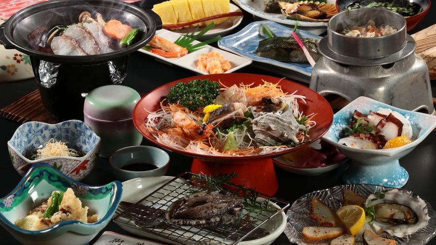 【お夕食】全体◆あわび1コ・燻製付魚介会席料理*