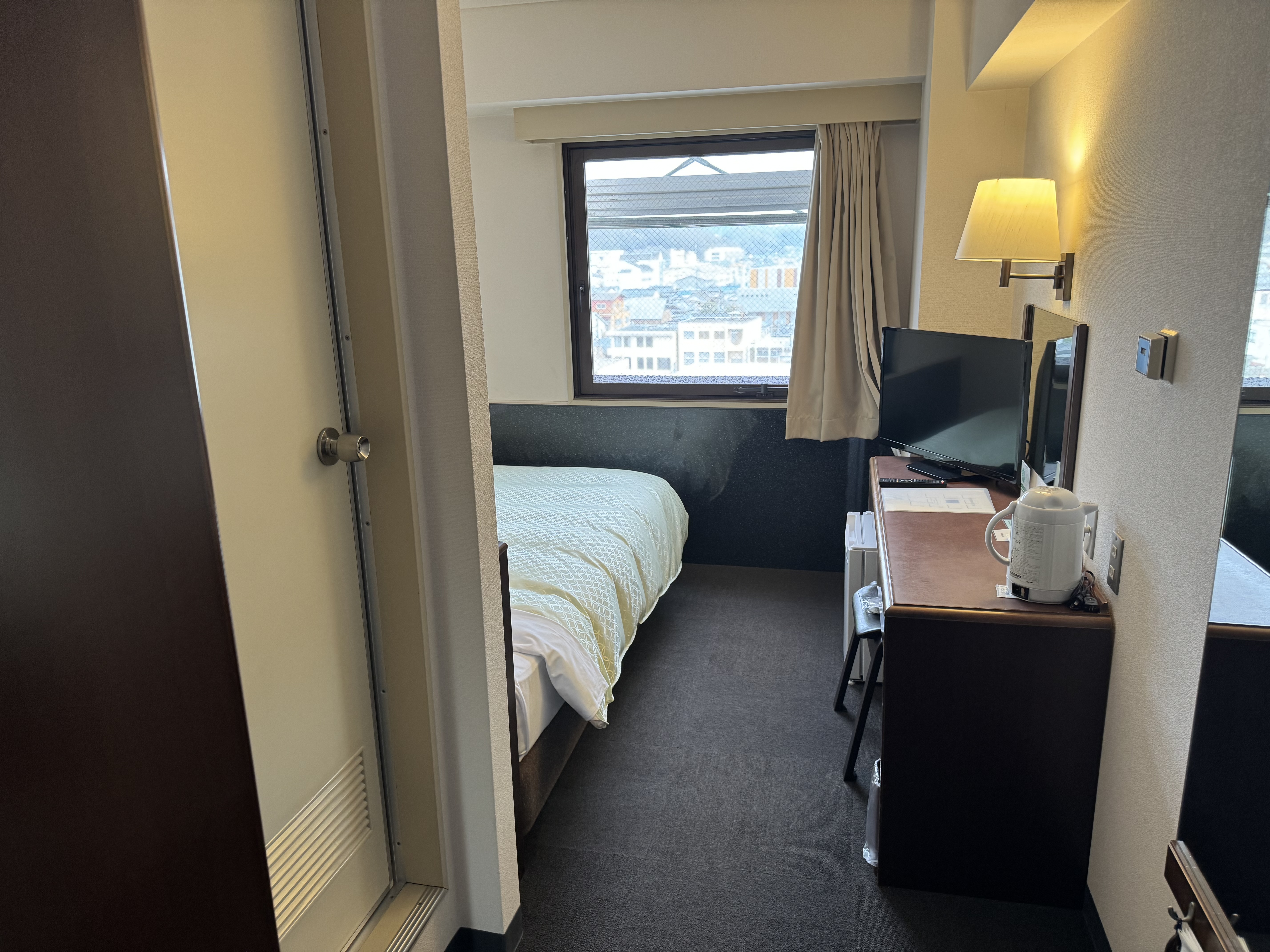 セミダブルルーム（禁煙・喫煙）