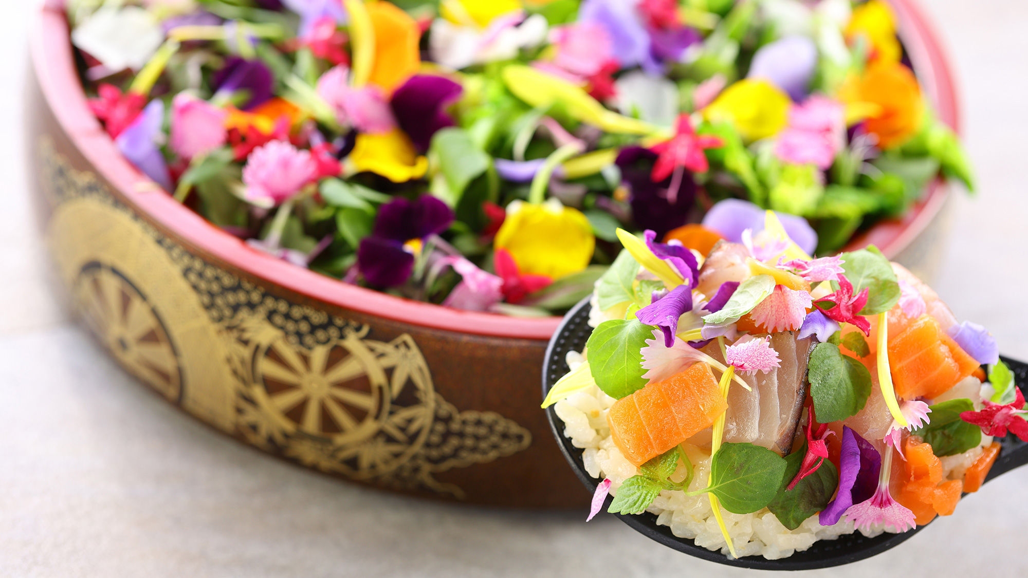 【伊勢海老】 ☆選べる調理法★ ぷりっぷりの伊勢えび付き！ 郷土料理バイキンググルメコース