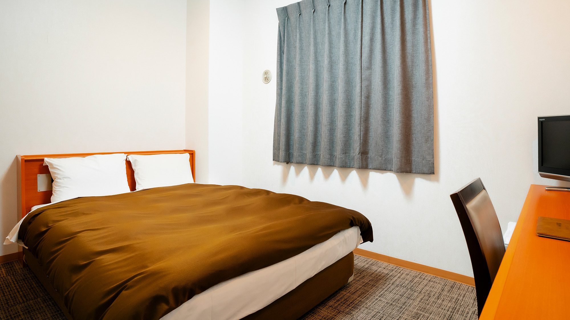 【スタンダードダブル】おひとり様で広々、2名様で仲良く。ご利用シーンに合わせてご利用いただけます。