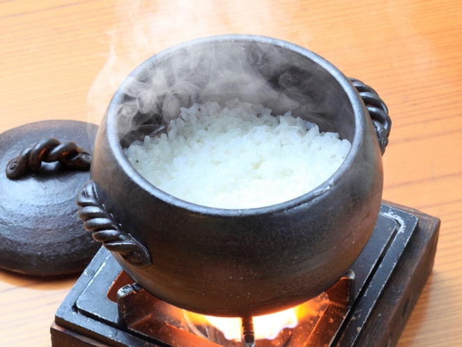 釜炊きのご飯