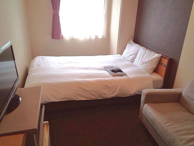 Deluxe double room [18㎡-20㎡] Equipped with a sofa ♪ It is a little wider than a normal double room.