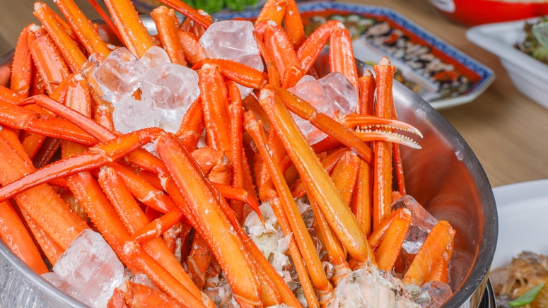 ■男鹿市宿泊助成OK■【冬のご馳走90分バイキング】☆石焼・天ぷら・カニ・きりたんぽ鍋☆[SD週末]