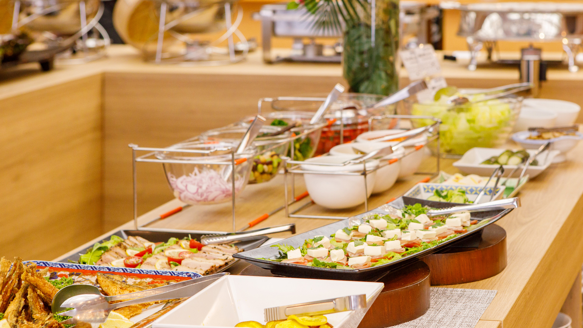 夕食バイキング