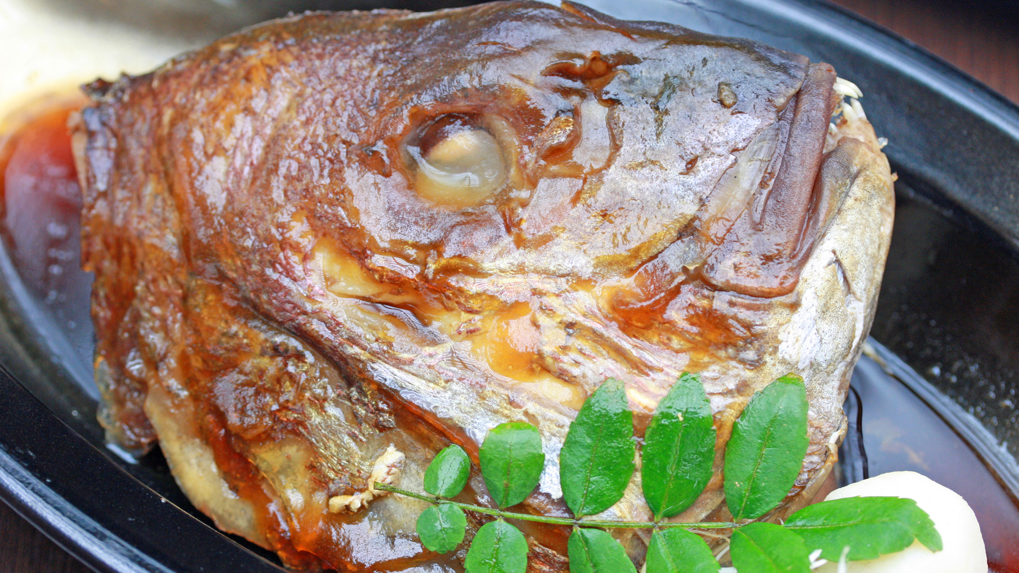 <秋田・男鹿グルメ>～男鹿産真鯛のかぶと煮