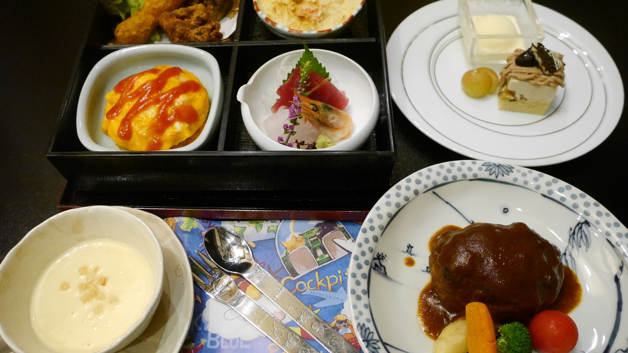 小学生用お子様ランチの一例