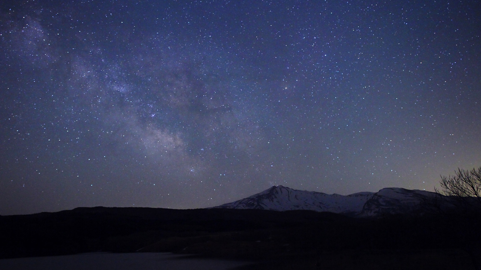 【春SALE】【秋田の恵みを堪能】自慢のブランド牛と旬の食材に舌鼓♪＜和・洋会席デラックスコース＞