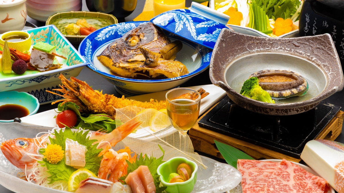 【秋の豪華食材満載！国産牛のすき焼き＆活鮑＆姿造と地魚＆鯛かぶと♪】満足度１位！９〜１１月三河会席