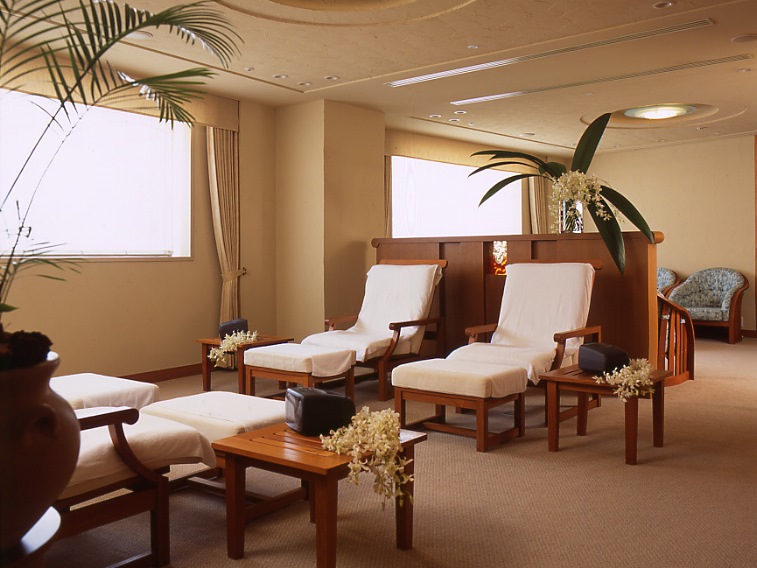 リフレッシュクラブ「ジーナス」