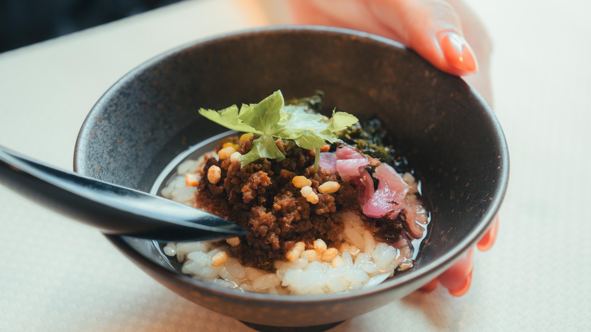 【朝食】レストラン「カシュカシュ」朝から贅沢、米沢牛茶漬け